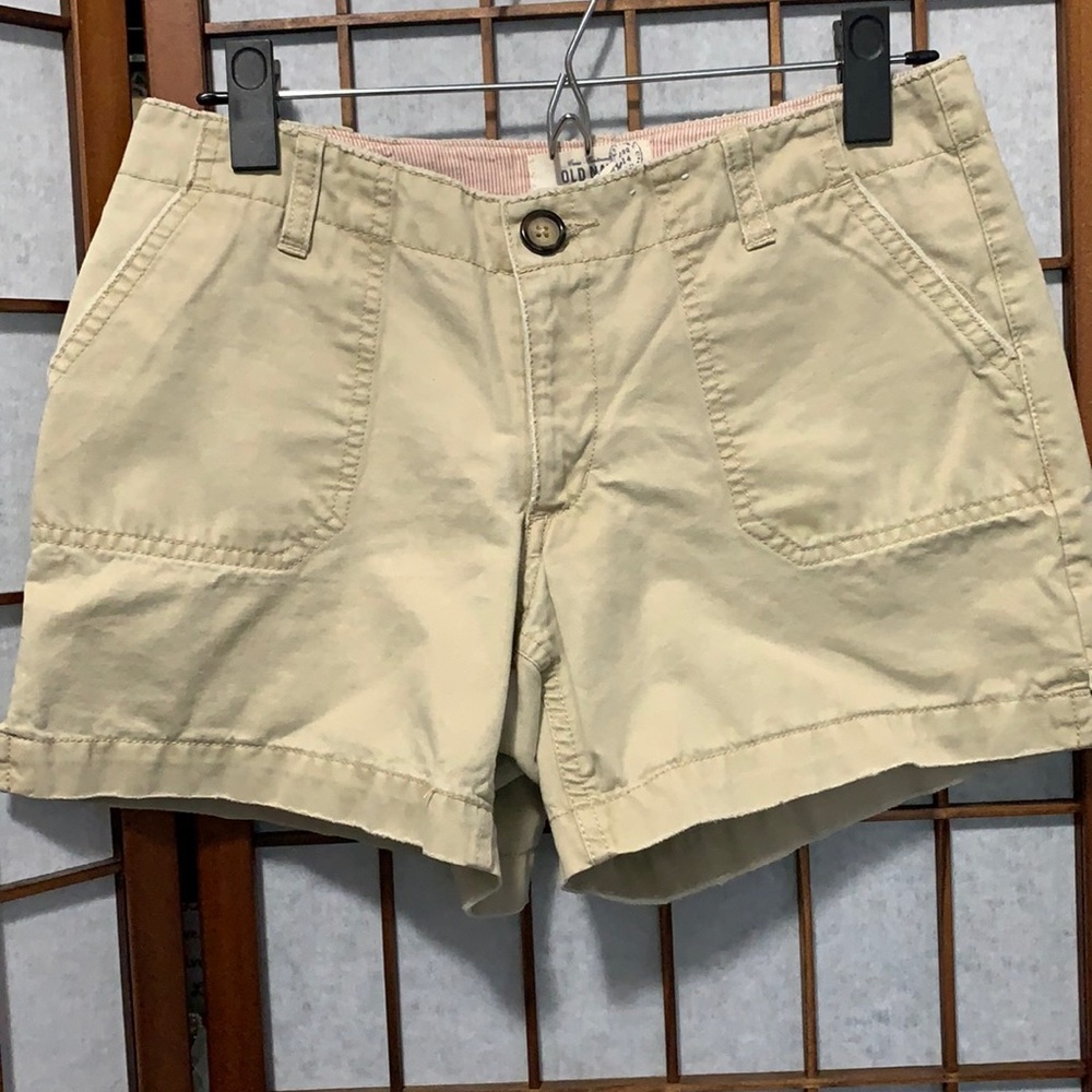 Old Navy Khaki shorts